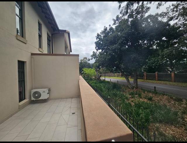2 BEDROOM APARTMENT FOR SALE IN UMHLANGA RIDGE